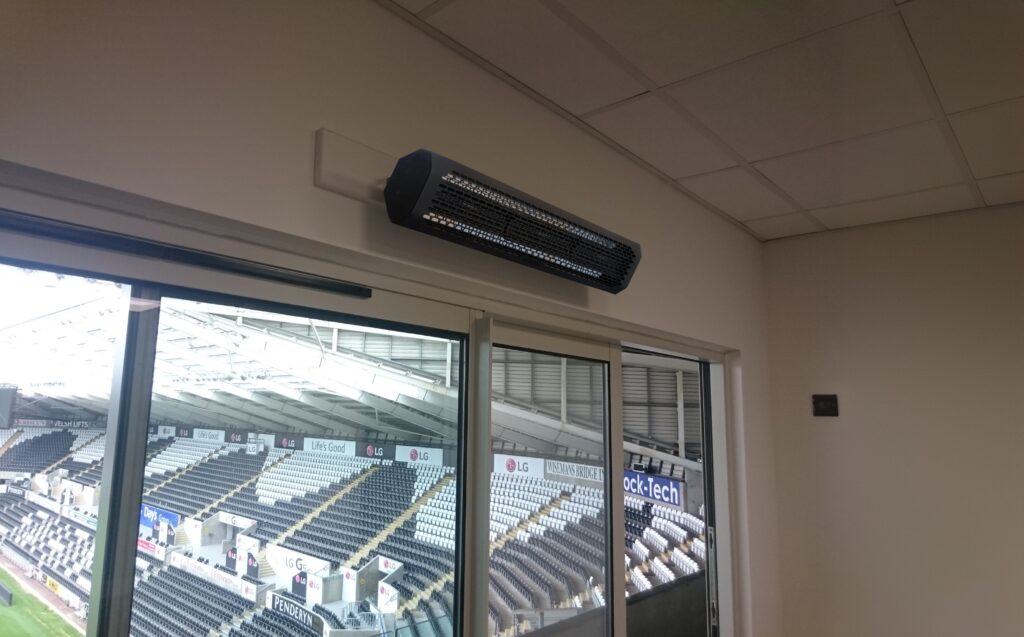 Herschel Aspect XL in Liberty Stadium
